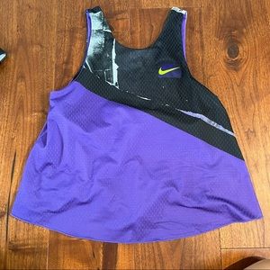 Nike workout top